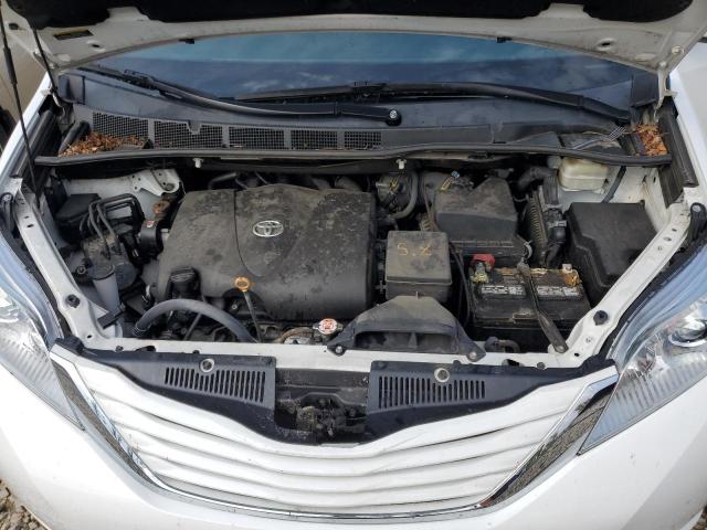 Photo 11 from auction – 2017 TOYOTA SIENNA LE with VIN 5TDKZ3DC2HS867607
