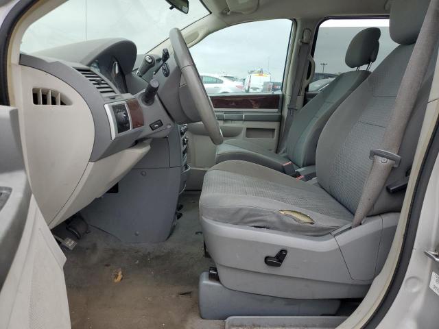 Photo 7 from auction – 2010 CHRYSLER TOWN & COU with VIN 2A4RR5D13AR440826