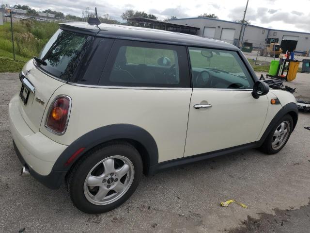 Photo 3 from auction – 2009 MINI COOPER with VIN WMWMF33539TU70198