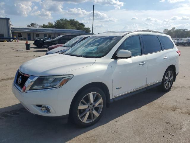 NISSAN PATHFINDER 2014 with VIN 5N1CR2MN8EC635621 - Photo from auction