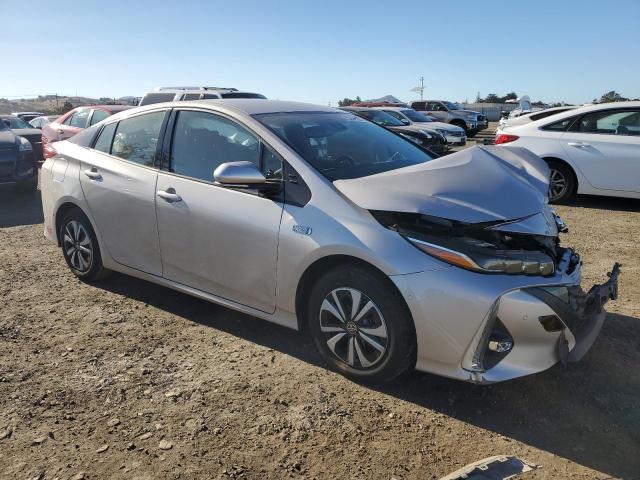 Photo 4 from auction – 2018 TOYOTA PRIUS PRIM with VIN JTDKARFP6J3083741
