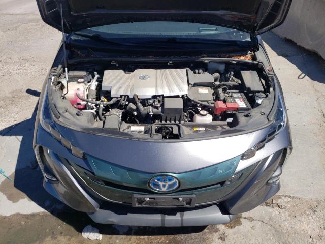 Photo 11 from auction – 2018 TOYOTA PRIUS PRIM with VIN JTDKARFP4J3071250