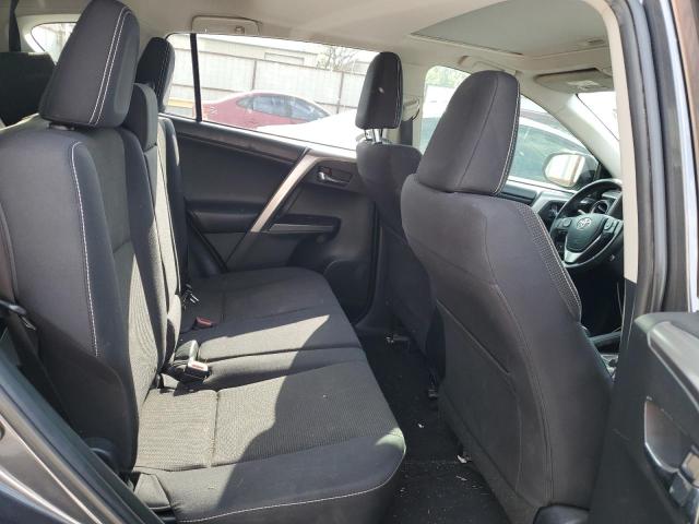 Photo 10 from auction – 2017 TOYOTA RAV4 XLE with VIN JTMWFREV3HJ106532