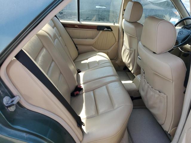 Photo 10 from auction – 1995 MERCEDES-BENZ E 320 BASE with VIN WDBEA32E7SC176234