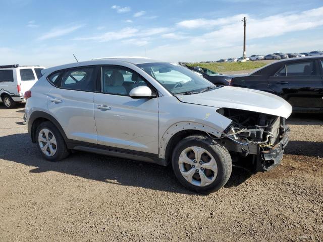 Photo 4 from auction – 2016 HYUNDAI TUCSON SE with VIN KM8J23A41GU033721