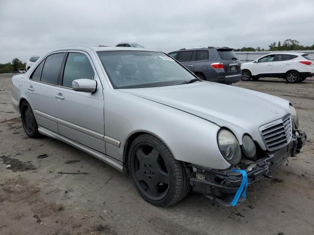 صورة رقم 4 من المزاد - 2000 MERCEDES-BENZ E 430 مع VIN WDBJF70J0YB031817