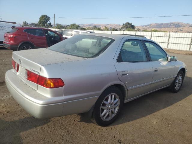 Photo 3 from auction – 2001 TOYOTA CAMRY LE with VIN 4T1BF28K21U958779