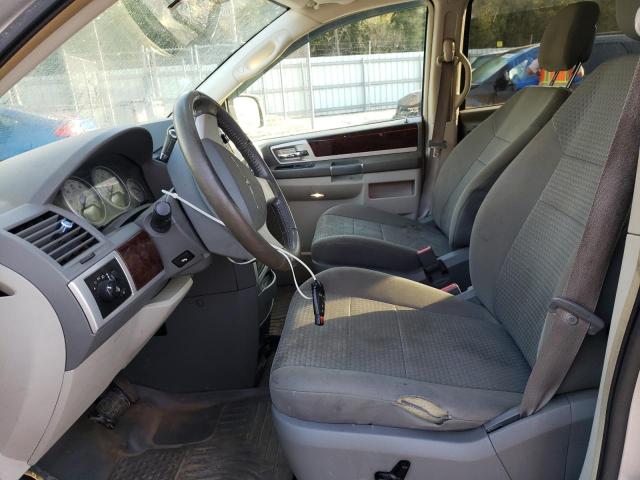 Photo 7 from auction – 2010 CHRYSLER TOWN & COU with VIN 2A4RR5D12AR279014