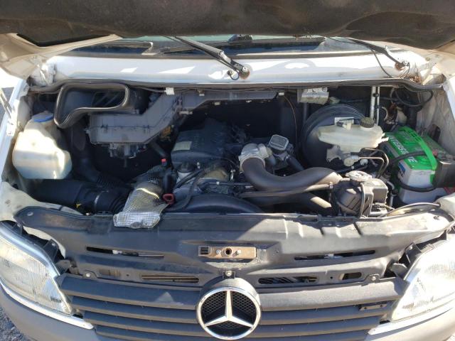 Photo 12 from auction – 2005 FREIGHTLINER SPRINTER 2 with VIN WDYPD744X55838513