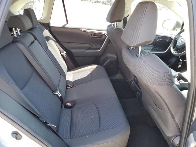 Photo 11 from auction – 2020 TOYOTA RAV4 LE with VIN JTMH1RFV9LD045720