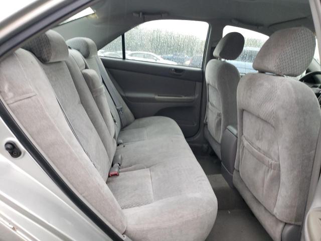 Photo 10 from auction – 2004 TOYOTA CAMRY LE with VIN 4T1BE32K04U830384