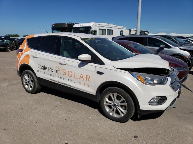 Photo 4 from auction – 2017 FORD ESCAPE SE with VIN 1FMCU0GD0HUB37756