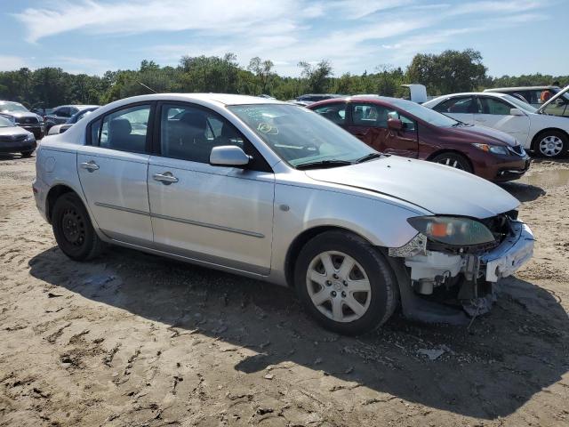 Снимка 4 от търг – 2007 MAZDA 3 I с VIN JM1BK12F071732854