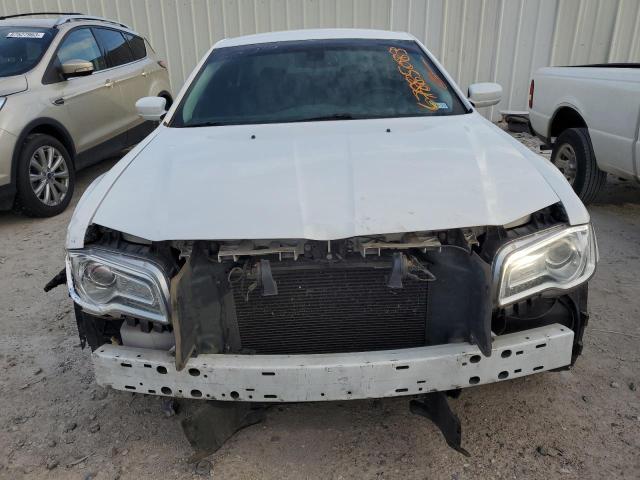 Photo 5 from auction – 2015 CHRYSLER 300 LIMITE with VIN 2C3CCAAG0FH898839