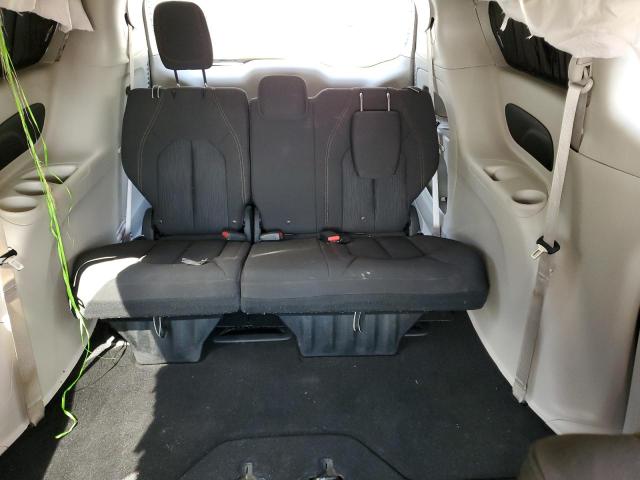 Photo 10 from auction – 2018 CHRYSLER PACIFICA T with VIN 2C4RC1FG3JR117197