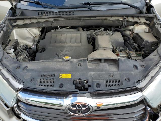 Photo 12 from auction – 2015 TOYOTA HIGHLANDER with VIN 5TDDKRFH8FS162977