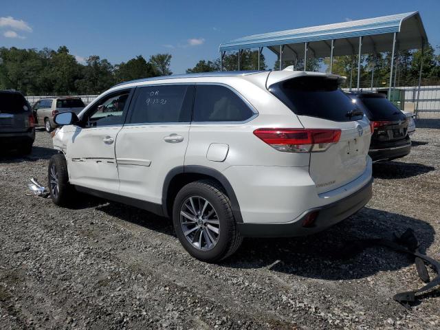 Photo 2 from auction – 2019 TOYOTA HIGHLANDER with VIN 5TDKZRFH3KS562023