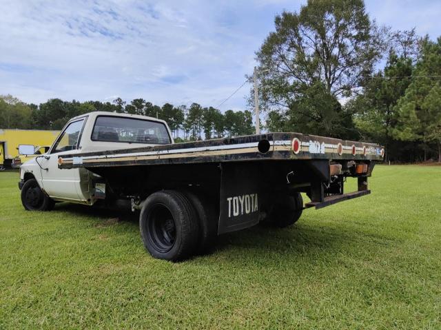 Photo 3 from auction – 1988 TOYOTA PICKUP CAB with VIN JT5RN75T4J0022438