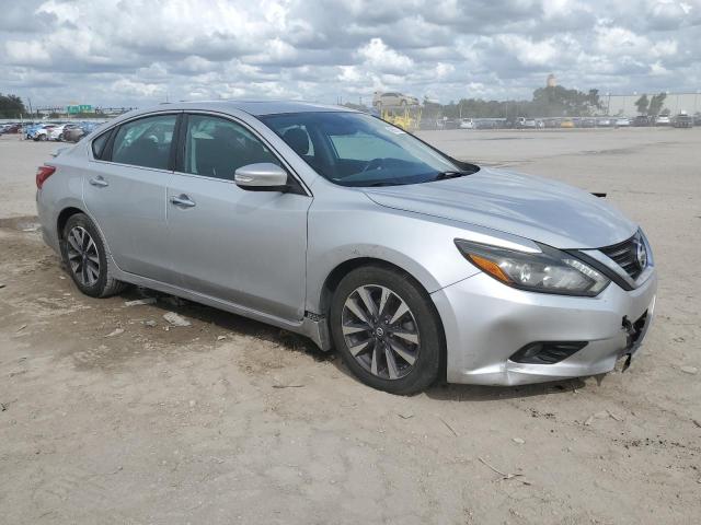 Photo 4 from auction – 2017 NISSAN ALTIMA 2.5 with VIN 1N4AL3AP1HC113075