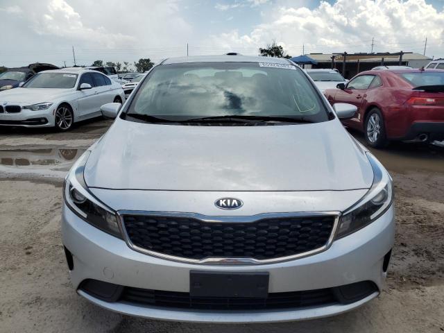 Photo 5 from auction – 2017 KIA FORTE LX with VIN 3KPFL4A73HE130023