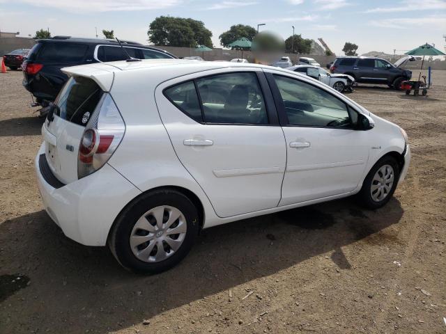 Photo 3 from auction – 2013 TOYOTA PRIUS C with VIN JTDKDTB37D1544520