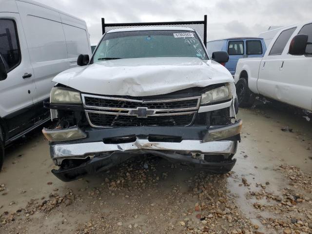 Photo 5 from auction – 2006 CHEVROLET SILVERADO with VIN 1GBHC24U56E163441