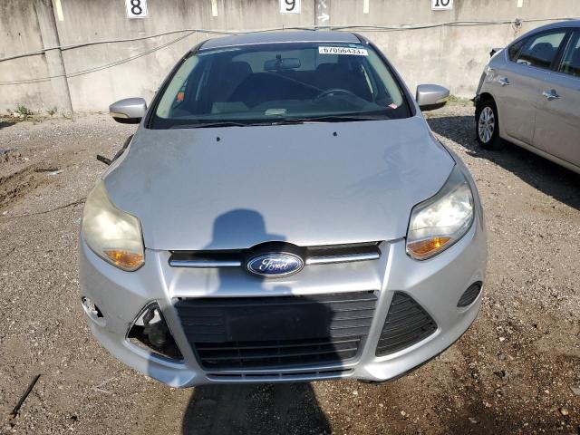 Zdjęcie 5 z aukcji – 2013 FORD FOCUS SE z VIN 1FADP3F21DL133058