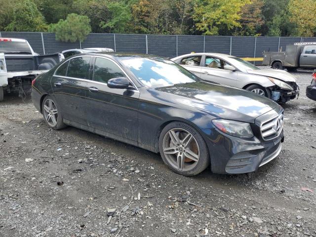 Photo 4 from auction – 2017 MERCEDES-BENZ E 300 with VIN WDDZF4JBXHA228399
