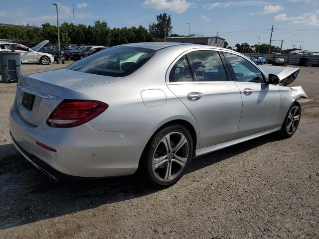 Photo 3 from auction – 2018 MERCEDES-BENZ E 300 with VIN WDDZF4JB3JA378389