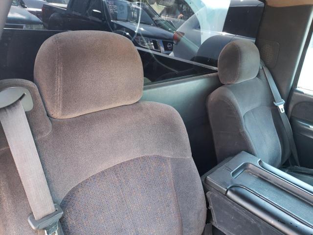 Photo 10 from auction – 2000 CHEVROLET SILVERADO with VIN 1GCEC14T1YZ223873