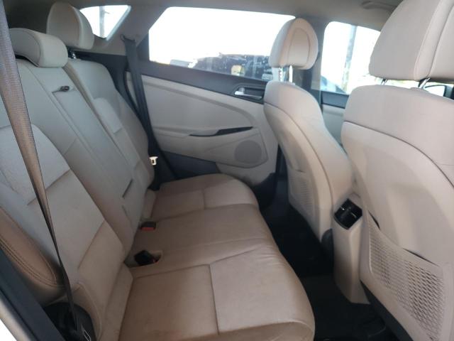 Photo 10 from auction – 2017 HYUNDAI TUCSON LIM with VIN KM8J33A2XHU290633