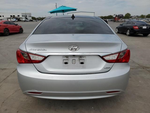 Photo 6 from auction – 2012 HYUNDAI SONATA SE with VIN 5NPEC4ACXCH351129