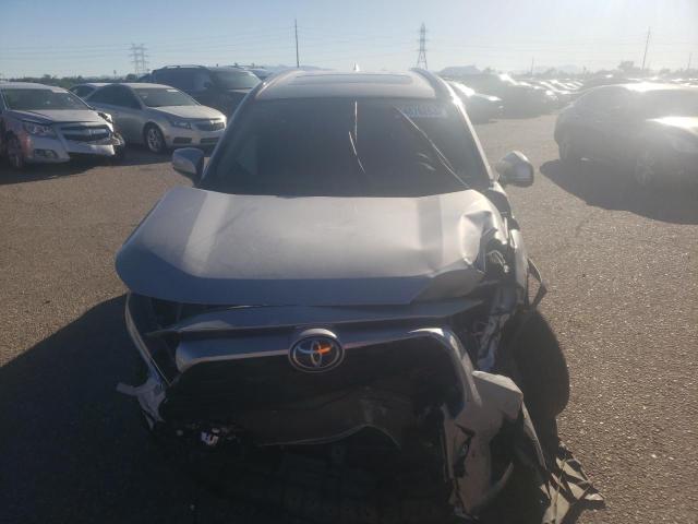 Photo 5 from auction – 2021 TOYOTA RAV4 with VIN 2T3W1RFV1MC134968