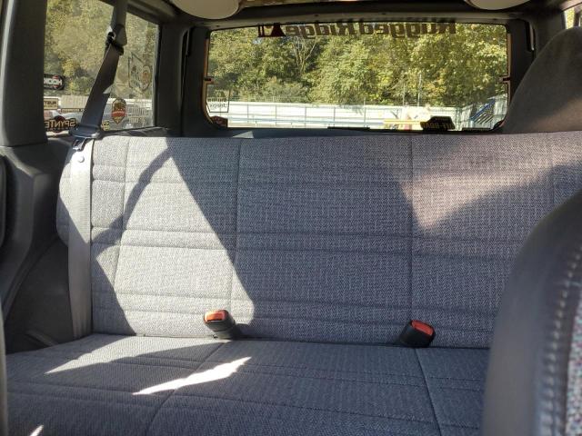 Photo 10 from auction – 2001 JEEP CHEROKEE S with VIN 1J4FF48S31L587021