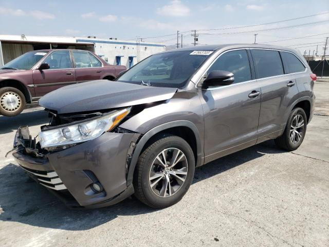 TOYOTA HIGHLANDER 2017 with VIN 5TDZZRFH1HS221050 - Photo from auction