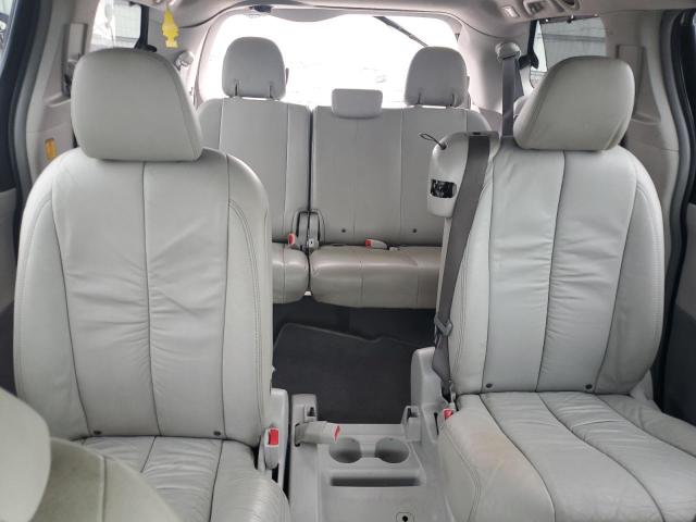 Photo 10 from auction – 2011 TOYOTA SIENNA XLE with VIN 5TDYK3DC2BS044391