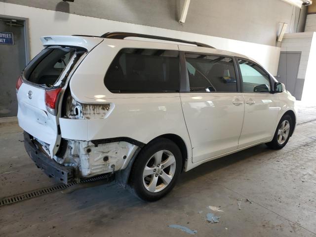 Zdjęcie 3 z aukcji – 2012 TOYOTA SIENNA LE z VIN 5TDKK3DC8CS279014