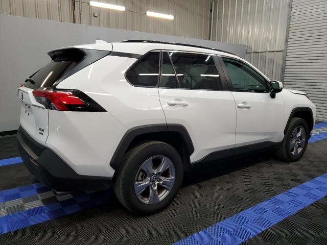 Photo 3 from auction – 2022 TOYOTA RAV4 XLE with VIN 2T3P1RFV2NC272976