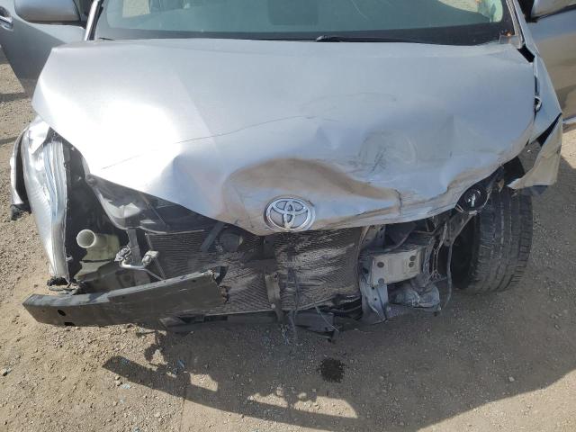 Photo 12 from auction – 2012 TOYOTA SIENNA XLE with VIN 5TDDK3DCXCS044249