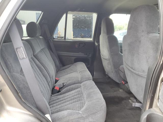 Photo 11 from auction – 2000 CHEVROLET BLAZER with VIN 1GNDT13W8Y2184318