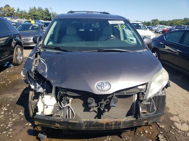 Photo 5 from auction – 2011 TOYOTA SIENNA XLE with VIN 5TDDK3DC0BS014479