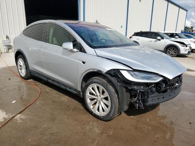 Photo 4 from auction – 2018 TESLA MODEL X with VIN 5YJXCDE26JF089907