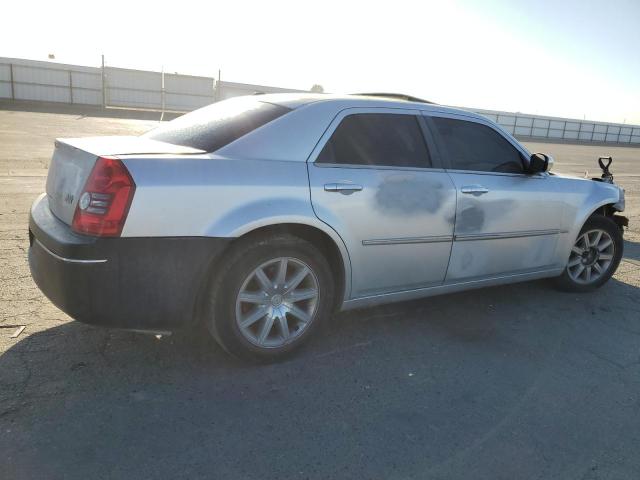 Photo 3 from auction – 2010 CHRYSLER 300 TOURIN with VIN 2C3CA5CV1AH211322