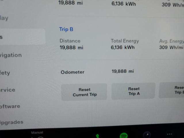 Photo 9 from auction – 2022 TESLA MODEL X with VIN 7SAXCBE53NF335223