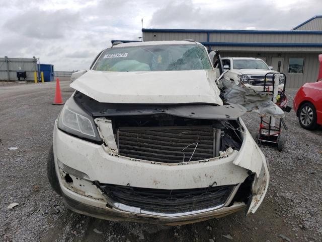 Photo 5 from auction – 2015 CHEVROLET TRAVERSE L with VIN 1GNKRHKD2FJ176989