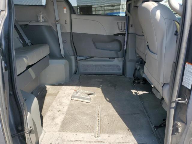 Photo 11 from auction – 2015 TOYOTA SIENNA XLE with VIN 5TDYK3DC1FS619957