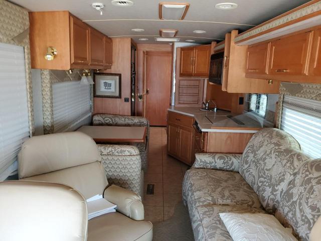 Photo 6 from auction – 2005 FREIGHTLINER CHASSIS X with VIN 4UZAAHBV15CU95187