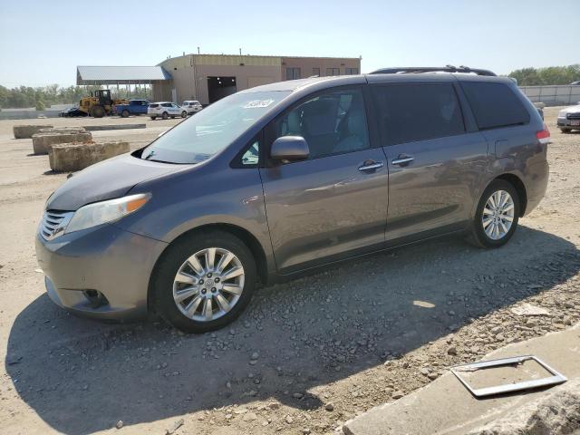 Photo 1 from auction – 2011 TOYOTA SIENNA XLE with VIN 5TDYK3DC5BS108665