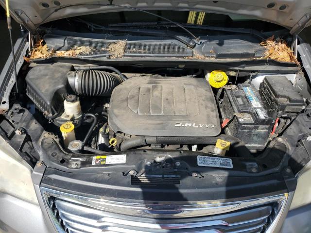 Photo 12 from auction – 2014 CHRYSLER TOWN & COU with VIN 2C4RC1BG4ER394131