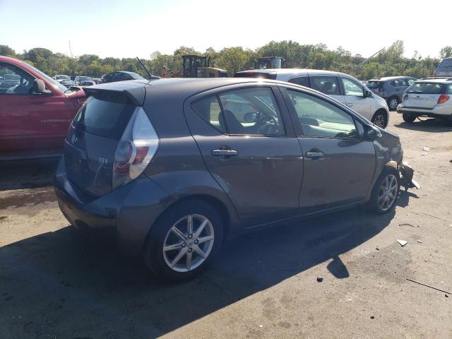 Photo 3 from auction – 2012 TOYOTA PRIUS C with VIN JTDKDTB30C1009933